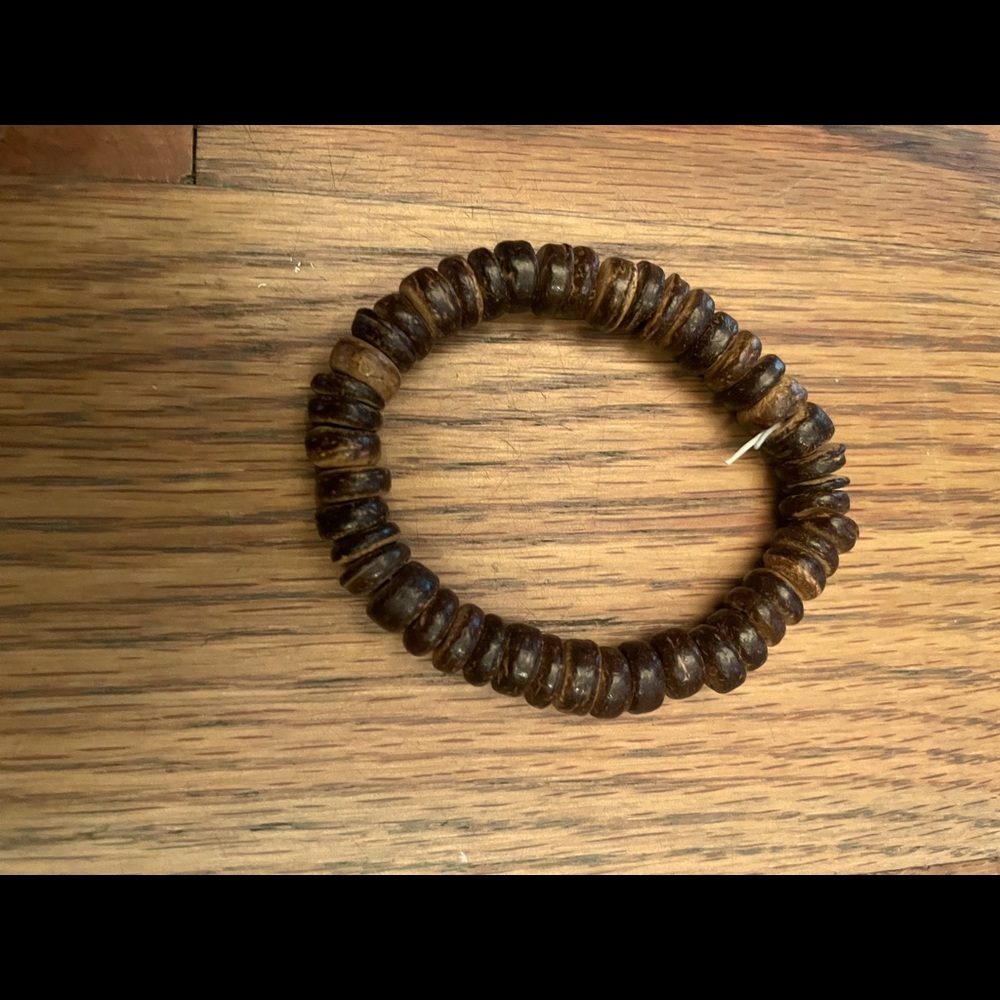 Brown wood beaded bracelet